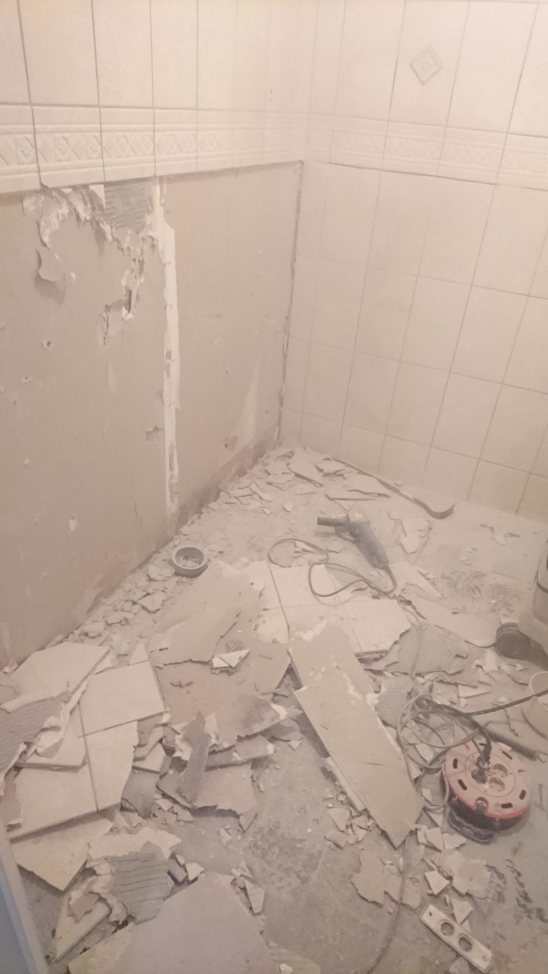 Renovera badrum i Norrtälje, rivning
